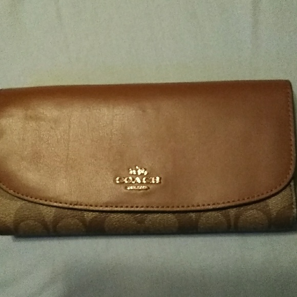 Coach Checkbook/Wallet - Picture 2 of 4